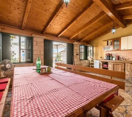 In With Sea View, Terrace, Air Conditioning, Wi-fi