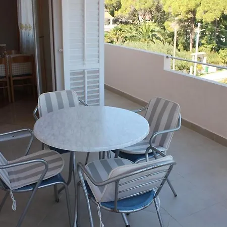 In With Sea View, Terrace, Air Conditioning, Wi-fi