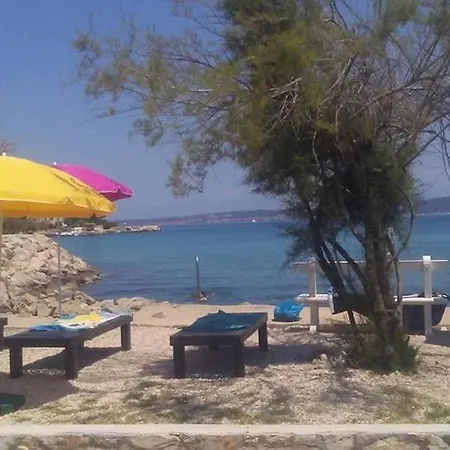 In With Sea View, Terrace, Air Conditioning, Wi-fi Appartement Ždrelac